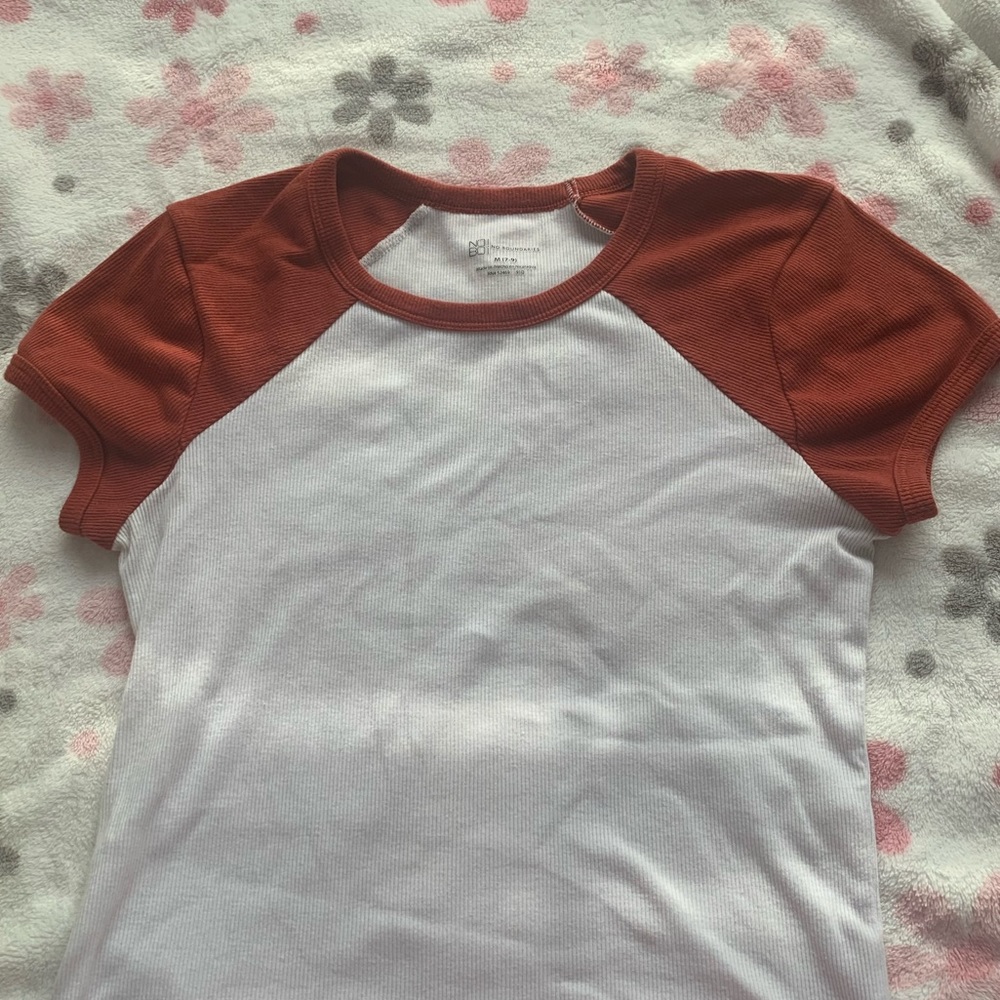 no boundaries: color-block tee